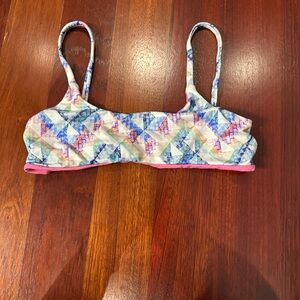 An Lorenzo bikini top